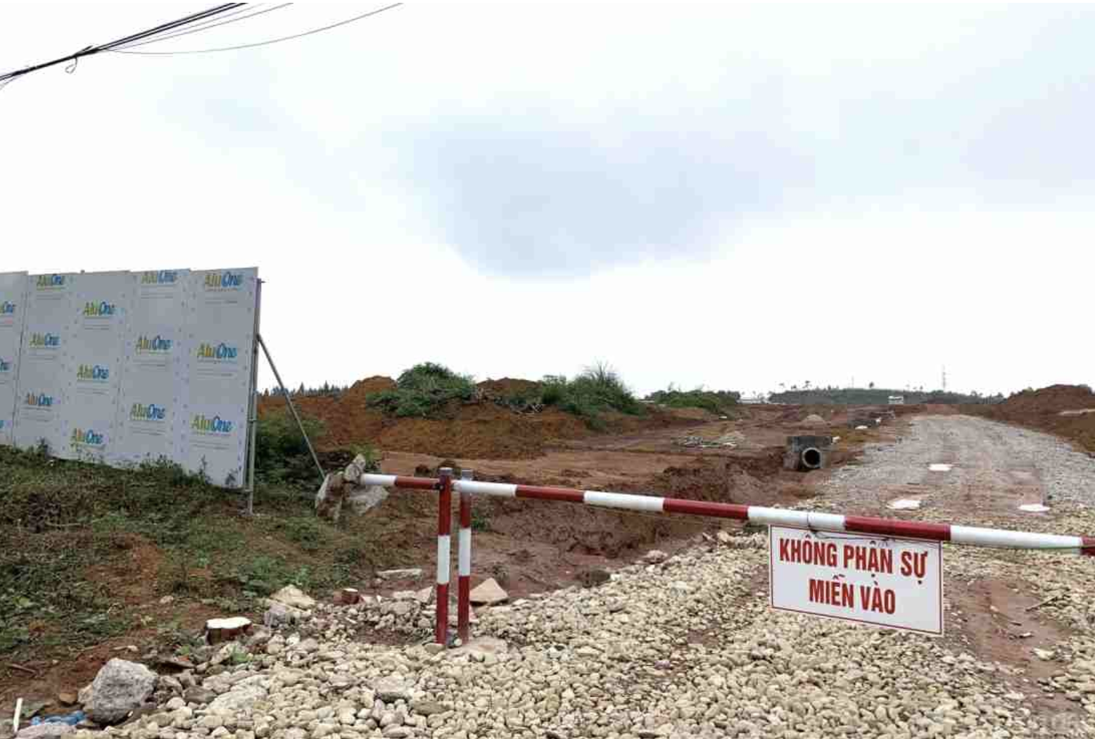 Các cơ quan quản lý Nhà nước cần đẩy nhanh việc ban hành các văn bản dưới luật, có tính chất tháo gỡ các điểm nghẽn pháp lý cho hàng ngàn dự án đang “án binh bất động”. Ảnh: LV