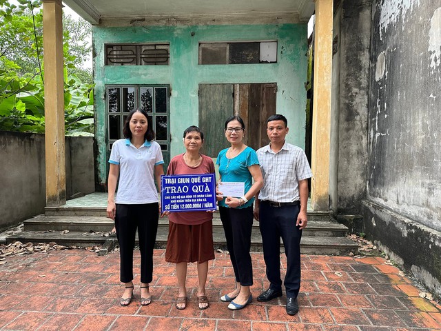 Nữ cựu chiến binh làm giàu từ giun quế - Ảnh 3.