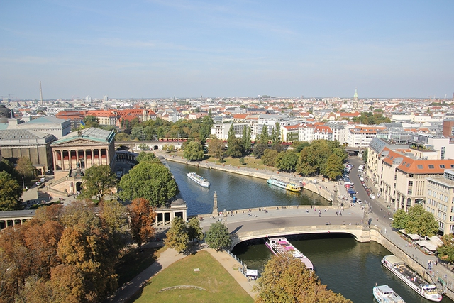 Mở rộng quảng trường bằng chiều sâu văn hóa - Ảnh 3.