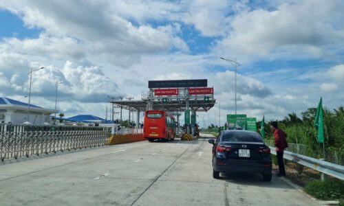 Cao tốc Trung Lương – Mỹ Thuận tăng phí 8 – 15%, xe qua lại tốn bao nhiêu?