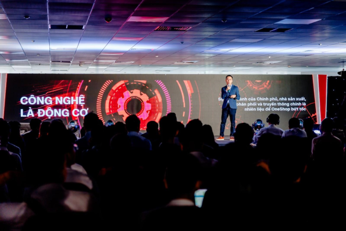 Ông Vũ Đức Tuấn - Giám đốc Công nghệ, One Mount Distribution phát biểu tại sự kiện Số hóa ngành bán lẻ và ra mắt OneShop. Ảnh: One Mount Distribution