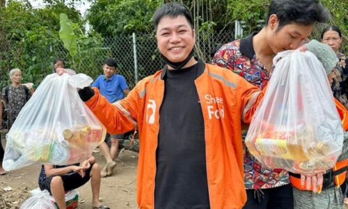 Một trái tim không ngừng cho đi