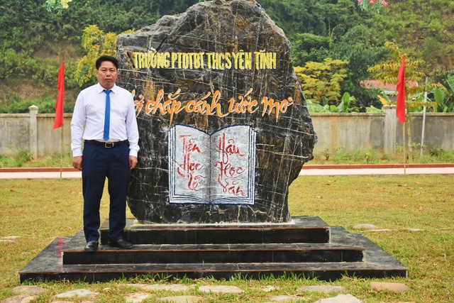 Người thầy ươm mầm, giữ lửa vùng cao - Ảnh 1.