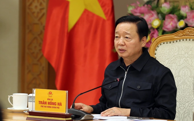 Phó thủ tướng Trần Hồng Hà phát biểu tại cuộc họp, ngày 3/11. Ảnh: VGP