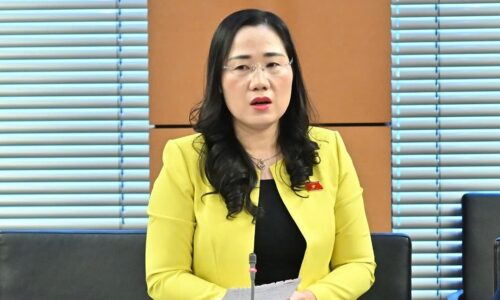 ‘Người có kinh nghiệm về luật đọc hợp đồng bảo hiểm vẫn khó hiểu’
