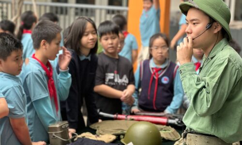 Nuôi dưỡng tình yêu lịch sử dân tộc trong thế hệ trẻ