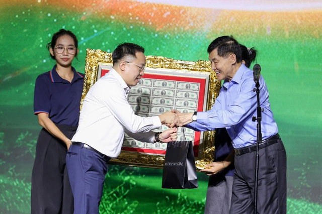 Chủ tịch IPPG dùng quỹ hưu ủng hộ đêm nhạc 