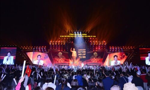 Từ khát vọng ‘vươn mình’ đến chiến lược hiện thực hóa công nghiệp văn hóa