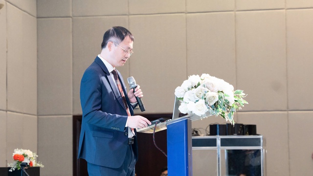 Lần đầu tiên tổ chức diễn đàn 