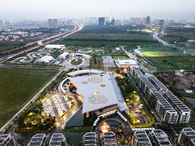 Global Festive - Thắp sáng mùa lễ hội tại The Global City - Ảnh 1.