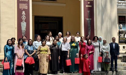 Tăng cường kết nối ngoại giao qua chương trình trải nghiệm văn hóa