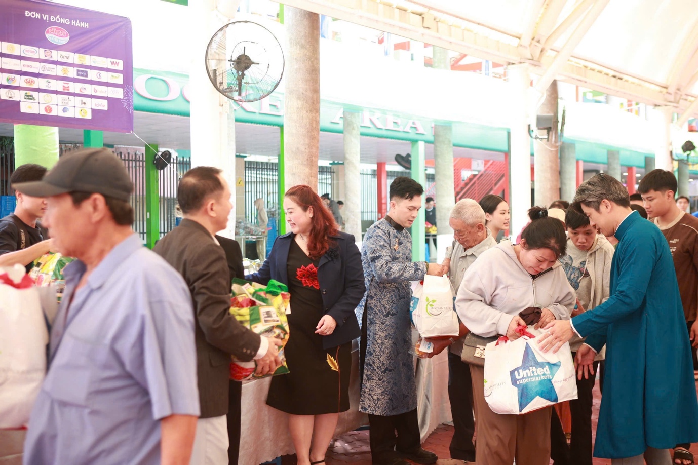 Hội Doanh nhân Sài Gòn-Chi hội 11 lan tỏa yêu thương đến cộng đồng - Ảnh 6.